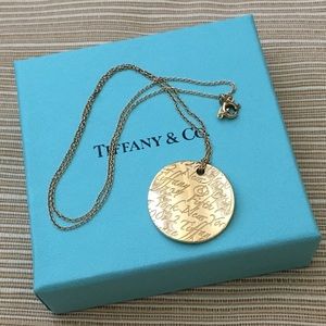 Tiffany Notes 18k Yellow Gold Round Wave Pendant